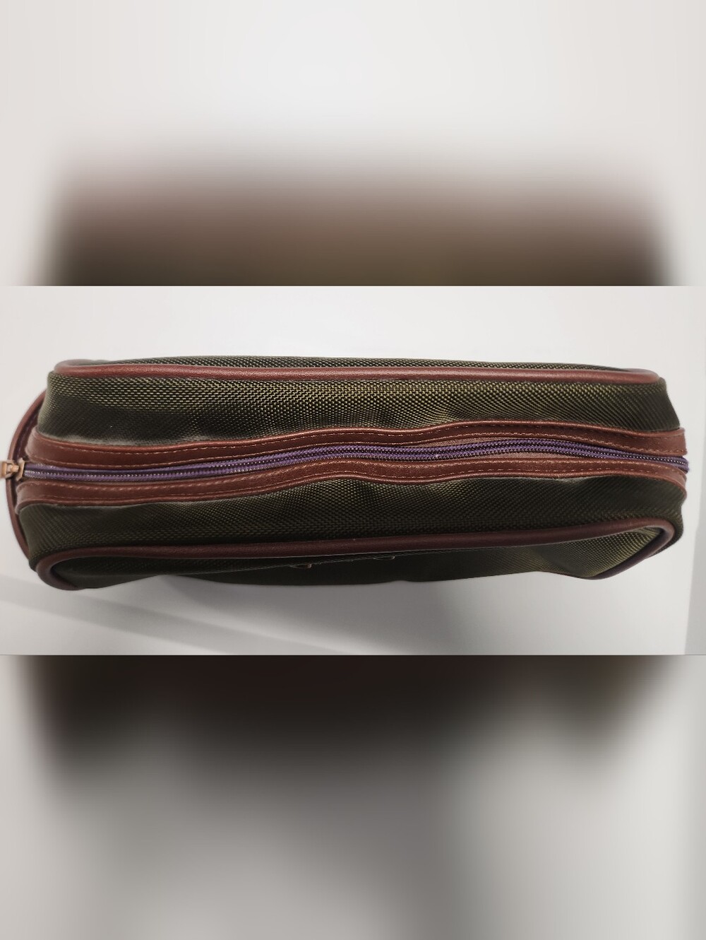 Robert Graham Olive Green and Brown Men's Travel Pouch - Picture 3 of 7